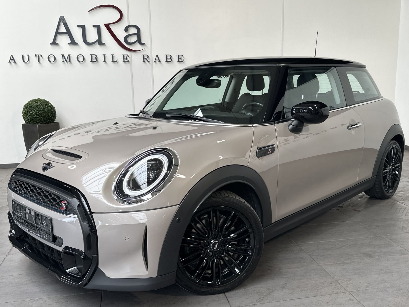 MINI Cooper S Sport-Aut. Classic Trim NAV+LED+ACC+KAM