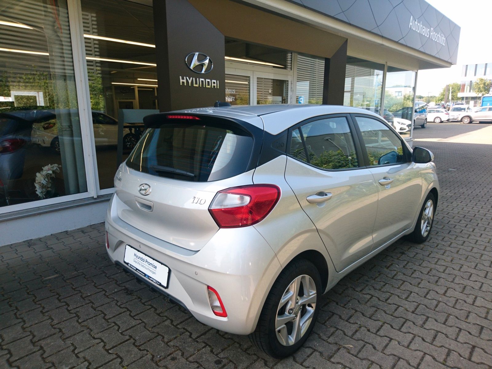 Fahrzeugabbildung Hyundai NEW i10 1.0 Automatik Trend Klima PDC