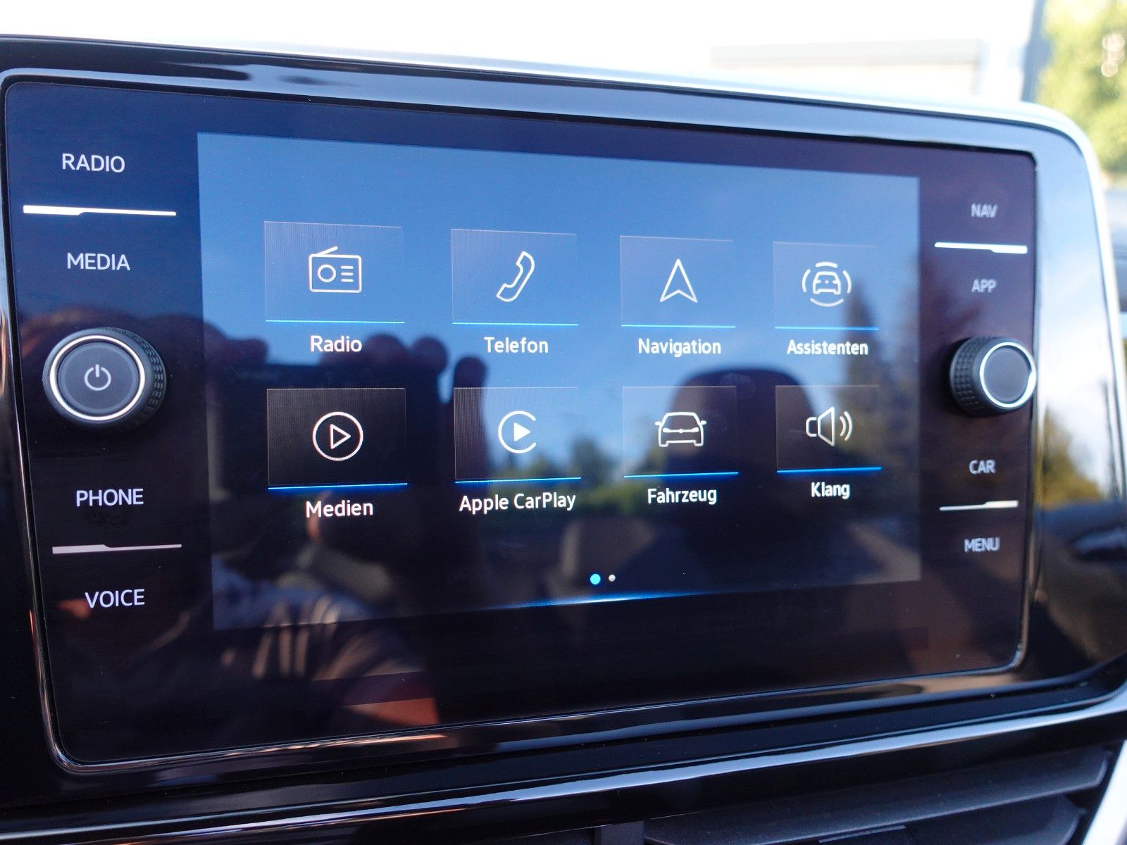 Fahrzeugabbildung Volkswagen T-Roc Cabriolet 1.5 TSI DSG R-Line AHK/Matrix/