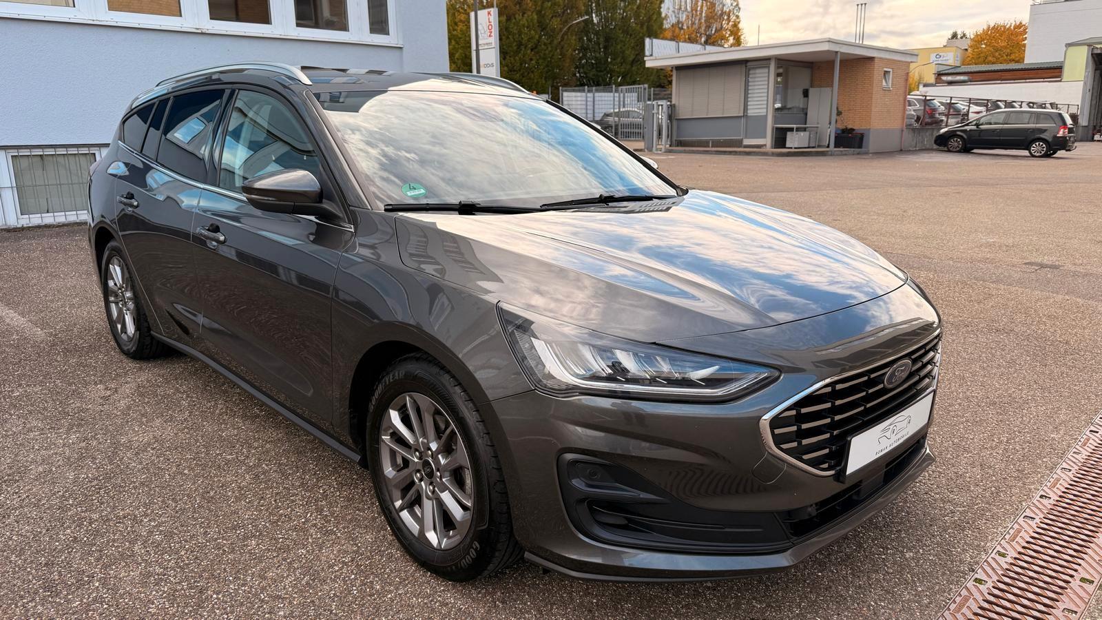 Ford Focus TURNIER 1.5 ECOBL-ST-STOP-SYST-Kam-Auto-1H