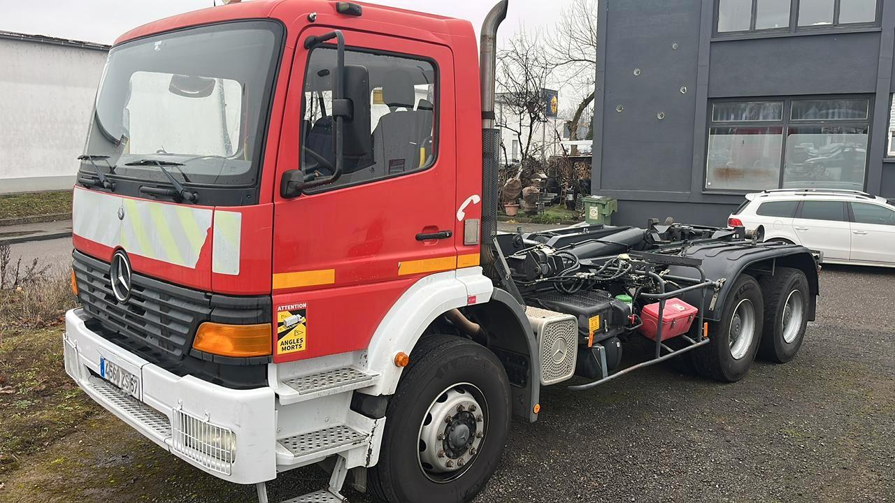 Mercedes-Benz Atego 2628 Blatt/Blatt 6x4