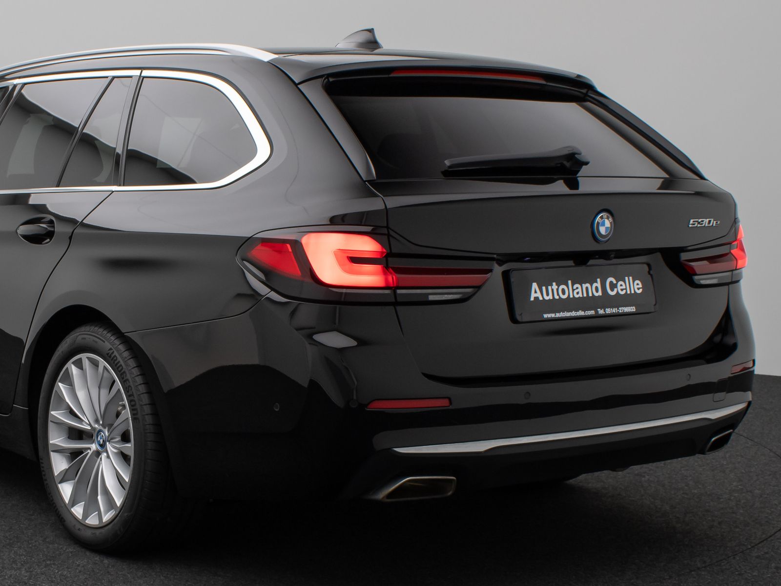 Fahrzeugabbildung BMW 530e Luxury Line Kamera DAB WLAN Alarm Sport AHK