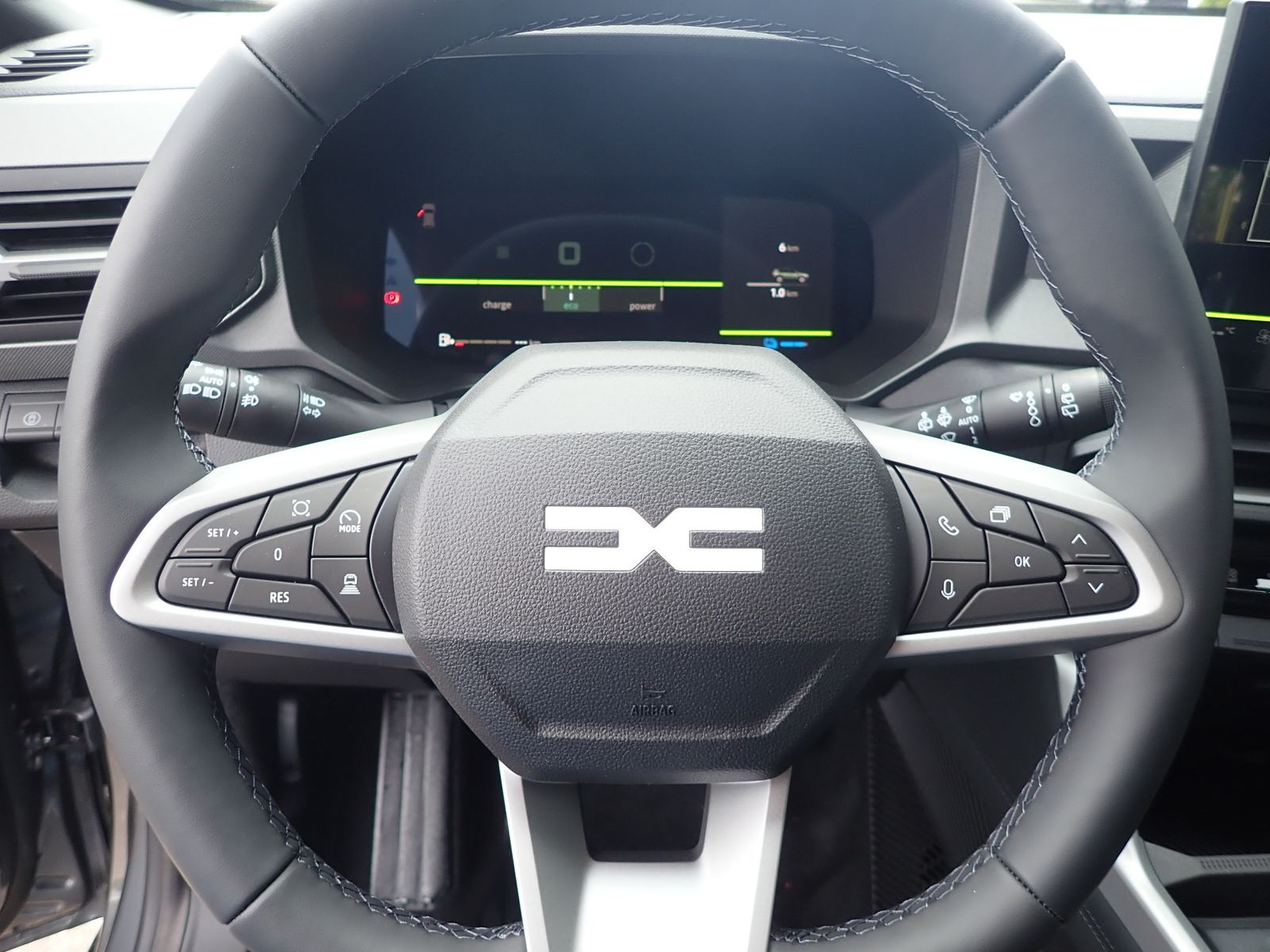 Fahrzeugabbildung Dacia Bigster Journey HYBRID 155