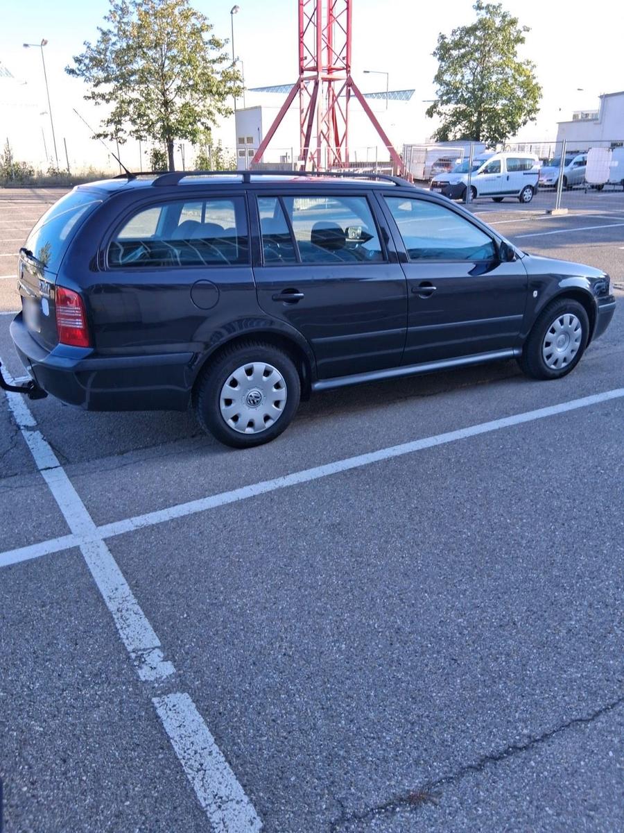 Skoda Octavia 2006 — engine 102 HP (75kW)