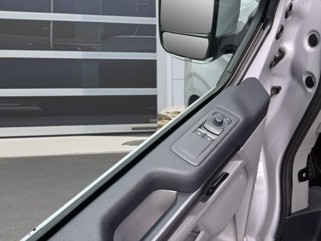 Fahrzeugabbildung Ford Tourneo Custom 2.0 320 L1 Nugget Titanium