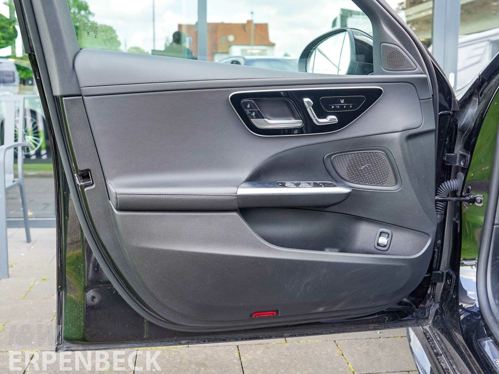 Fahrzeugabbildung Mercedes-Benz C 220 d T-Modell AMG AHK Memory Pano Totw