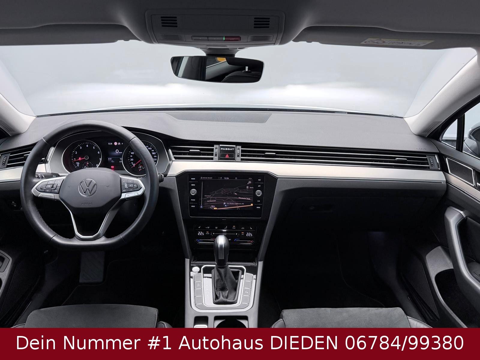 Volkswagen Passat Variant Elegance Keyless + LED + ACC