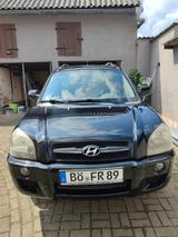 Hyundai Tucson - gebrauchte Hyundai TUCSON aus dem Jahr 2005