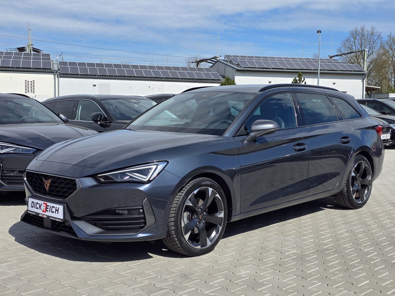 Fahrzeugabbildung CUPRA Leon 1.5 eTSI DSG MATRIX-LED*ACC*APP*KAMERA*18"