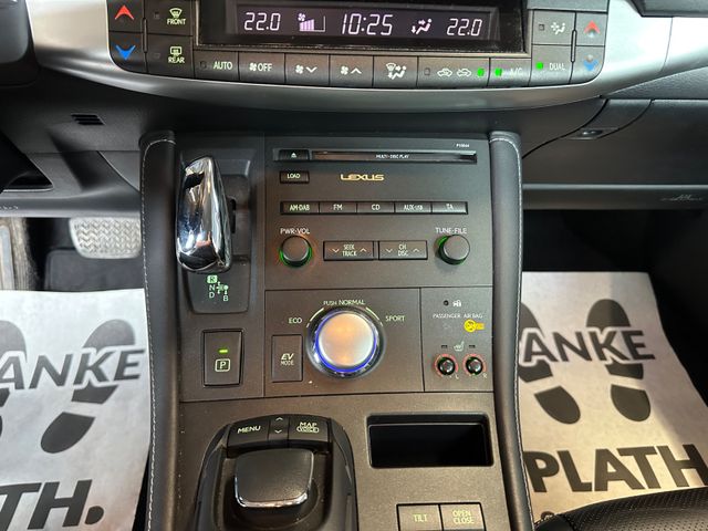 Lexus CT 200h