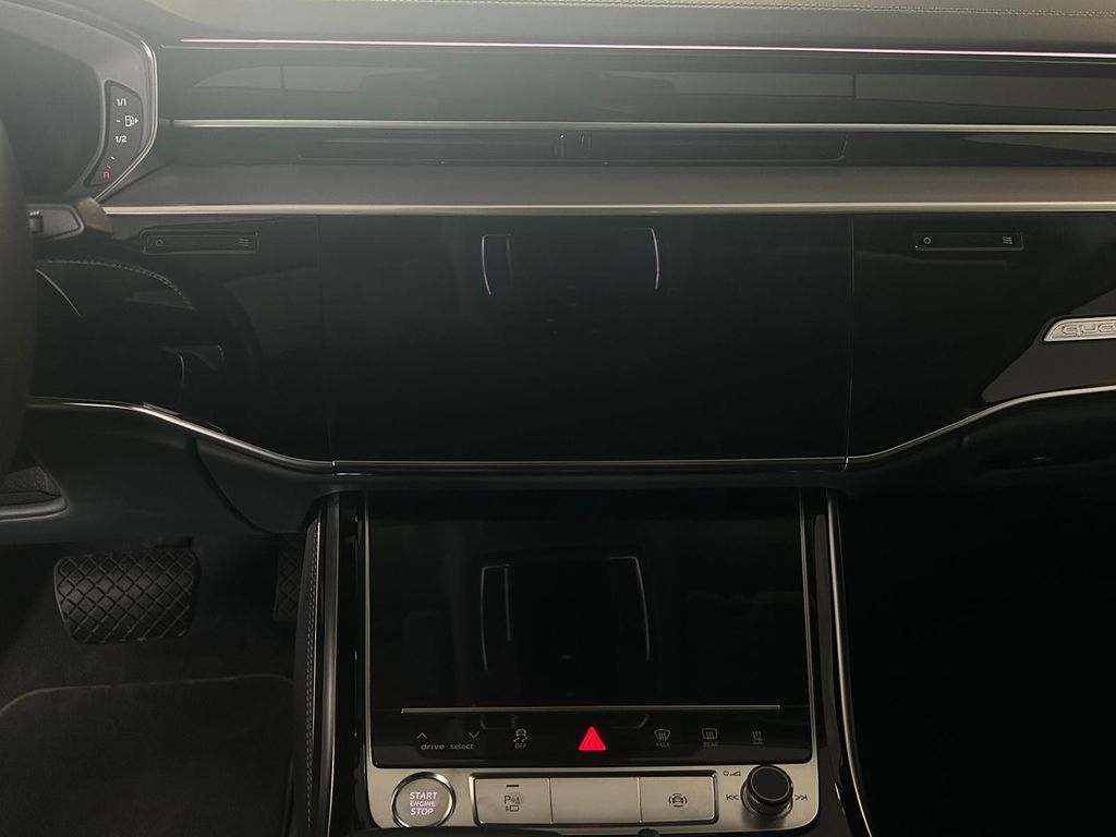 Audi A8 LANG*50 TDI*S Line*PANO*HUD*LUFT*360°STAND*TV