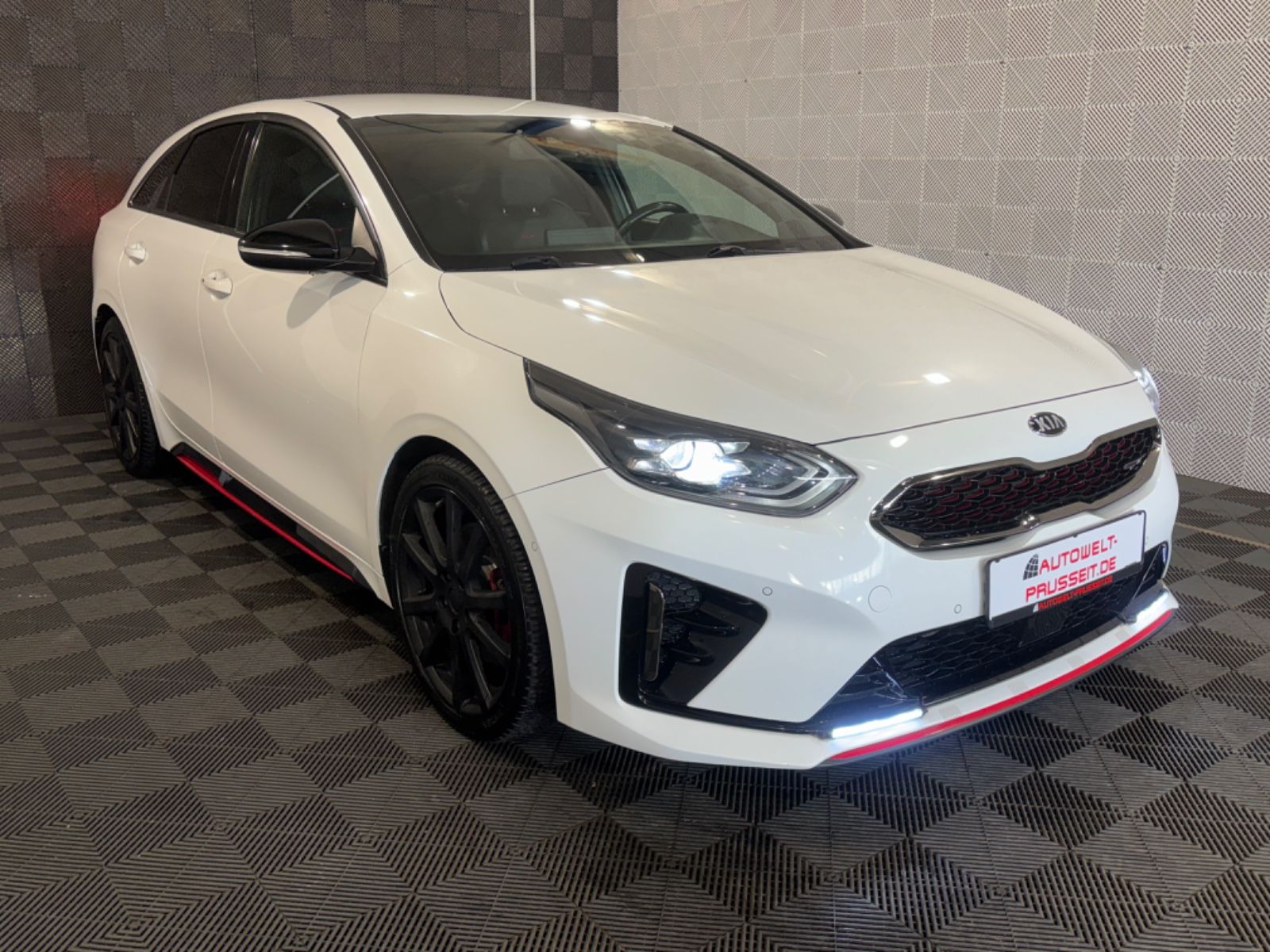 Gebrauchtwagen Kia ProCeed ProCeed 1.6 GDI*GT*LED-JBL-MEMO-ACC-R.KAM-DCT-18 in Horb am Neckar