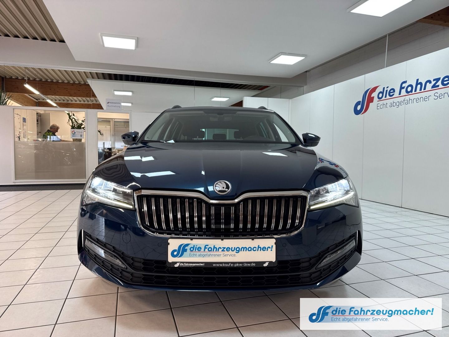 Fahrzeugabbildung SKODA Superb Combi 1,5 DSG Ambition Dig.Cockpit LED El