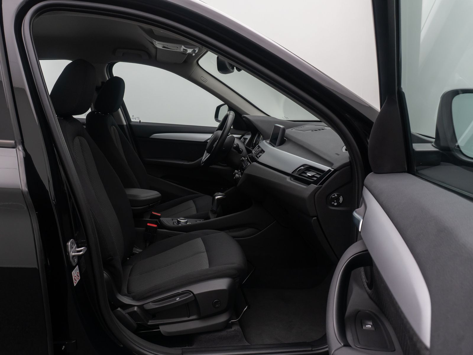 Fahrzeugabbildung BMW X1 xD25e Kamera DAB HiFi AHK Navi Geschwindigreg