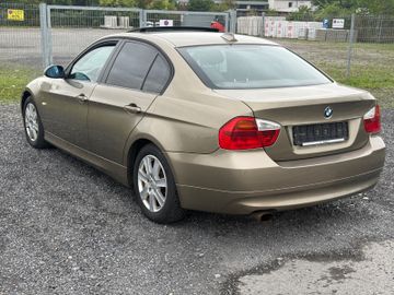 BMW 320 - 4