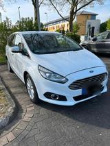 Ford S-Max 5 Sitzer - Ford Focus mit Diesel-Antrieb: Van