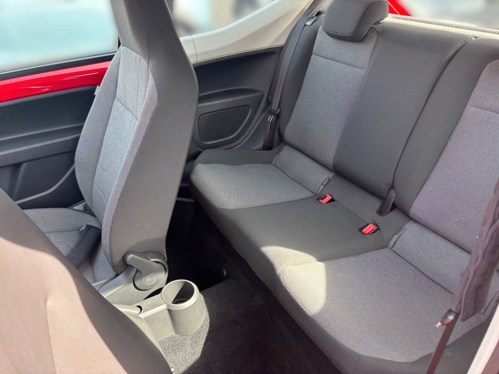 Fahrzeugabbildung Volkswagen up! move up!