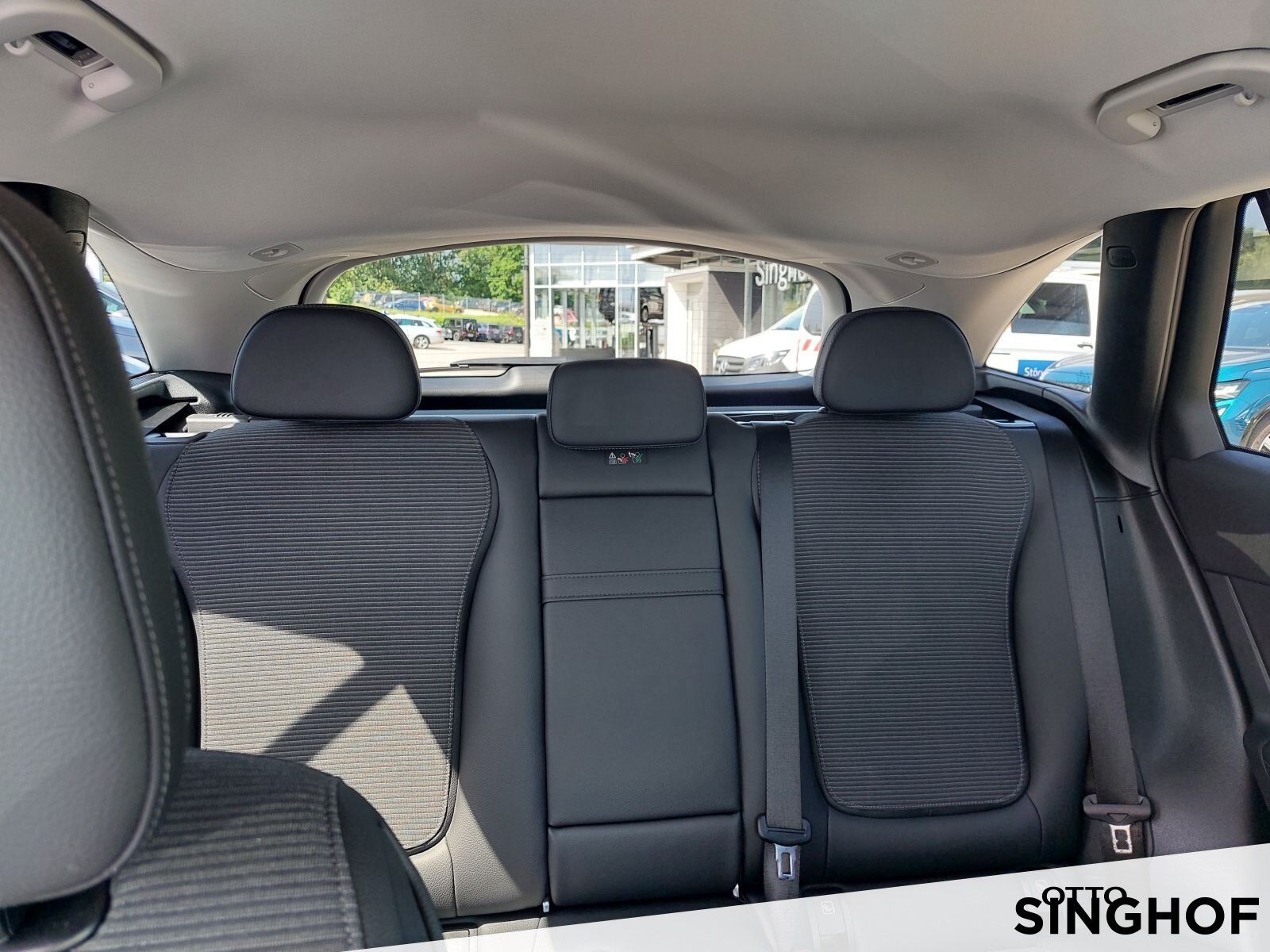 Fahrzeugabbildung Mercedes-Benz GLC 220 d 4Matic +AHK+LED+Memory+360°+TOTW+Sitzh