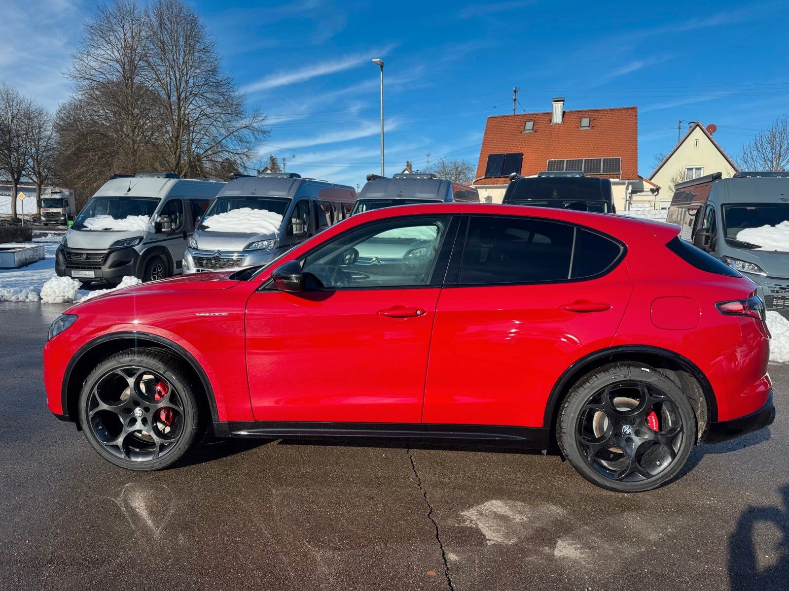Fahrzeugabbildung Alfa Romeo Stelvio VELOCE 280 PS Glasdach Memory Navi