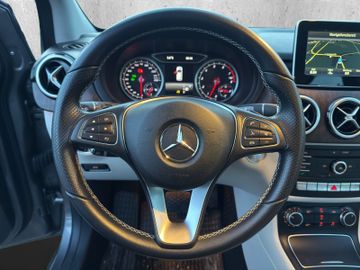 Mercedes-Benz B 200 Urban AHK+Kam.+KeyLess+LED+Navi+SHZ+LM