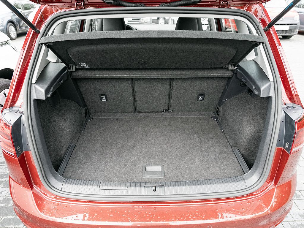 Fahrzeugabbildung Volkswagen Golf Sportsvan 1.0 TSI Comfortline AHK DAB+ ACC