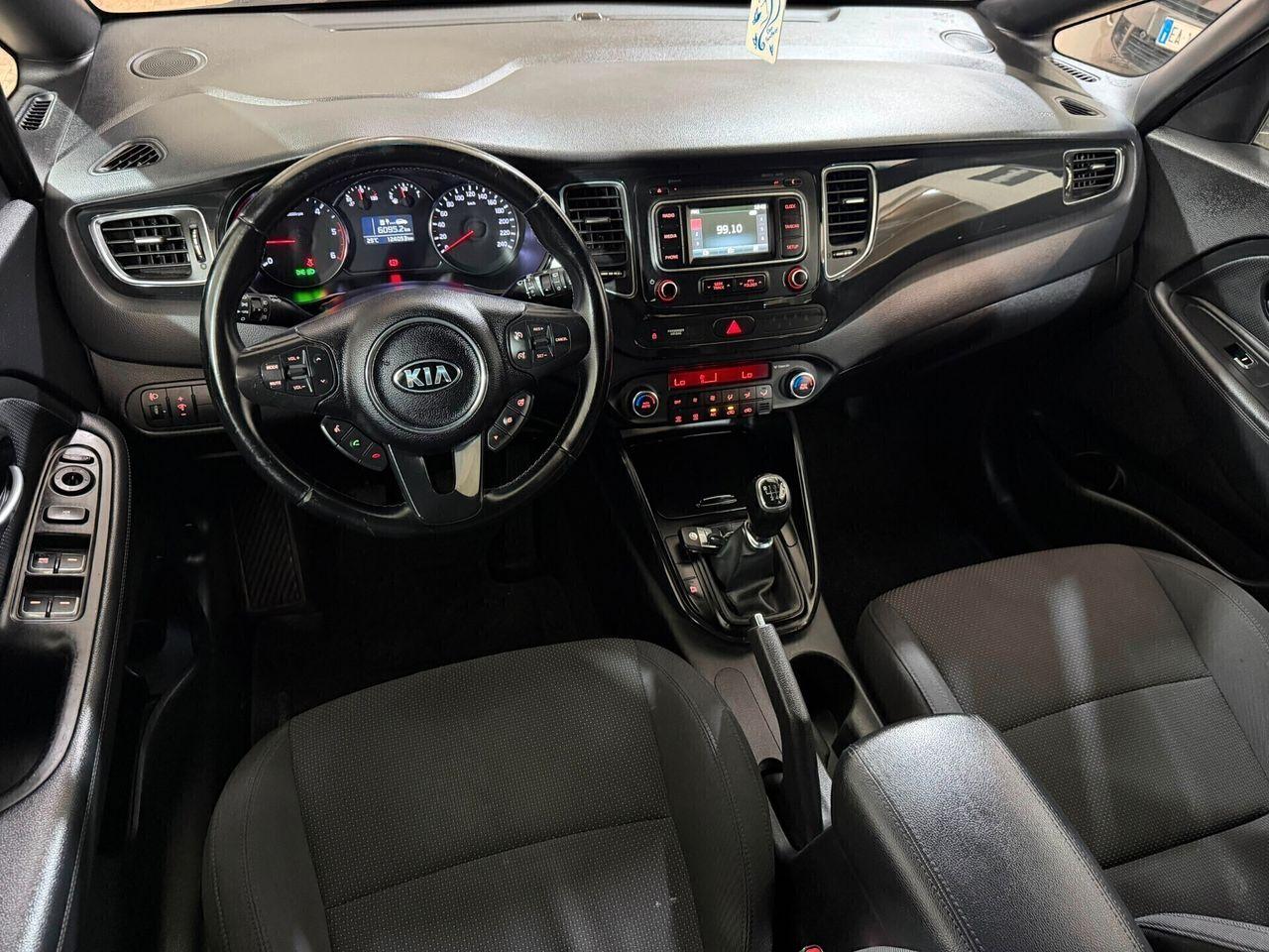 Kia Carens 2014 — photo 13
