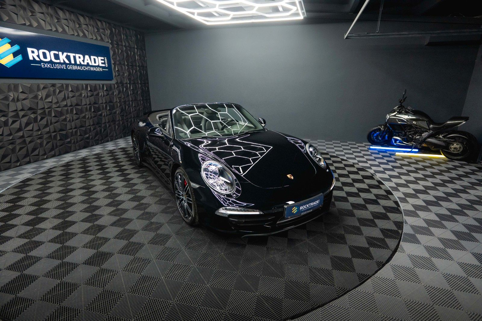 Fahrzeugabbildung Porsche 911 Carrera 4 S Cabriolet Sport Chrono Garantie