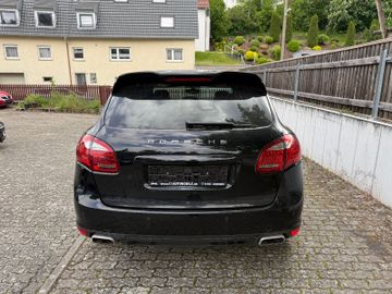 Porsche Cayenne - 5