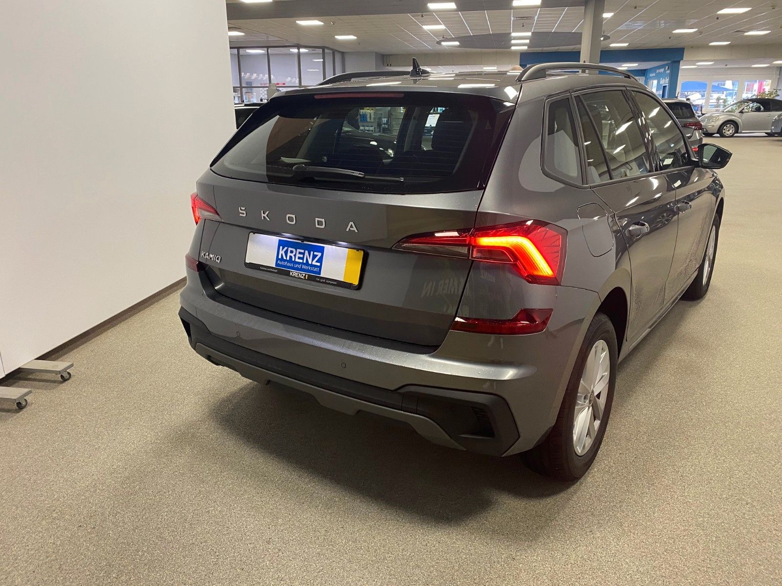 Fahrzeugabbildung SKODA Kamiq 1.5 TSI DSG Selection+SITZHEIZUNG+KAMERA++