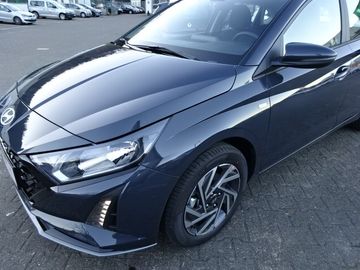 Fotografie 2 des Hyundai i20 Trend 48V Mildhybrid DCT*Komfortpaket Klima