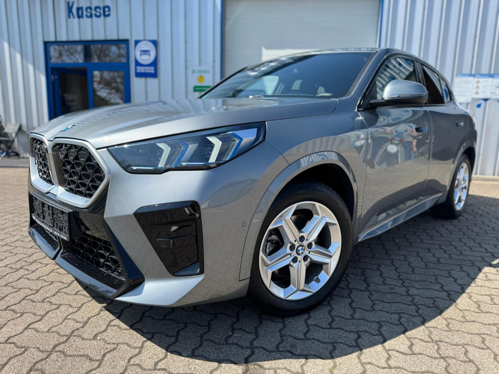 BMW X2 | M-PAKET | AHK | LED | SZH | LED | PREMIUM |