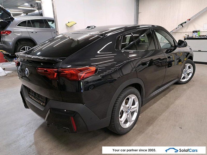 BMW iX2 xDrive30 LED LC-Pro Navi-Pro KeylessGo Klim imagem 2