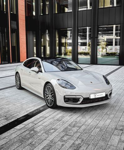 Porsche Panamera Turbo S E-Hybrid Turbo S