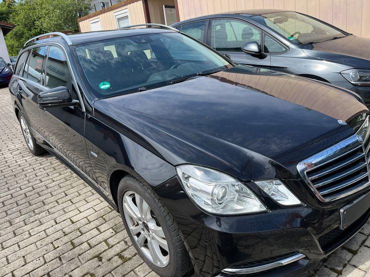Mercedes-Benz E 220T CDI Blue Efficiency T-Leder Navi Xen. AHK