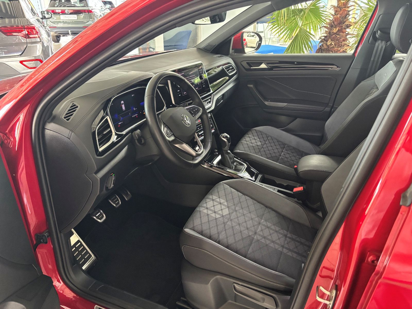 Fahrzeugabbildung Volkswagen T-Roc R-Line 1.0 TSi +AHK +Kamera +ACC +LED Plus