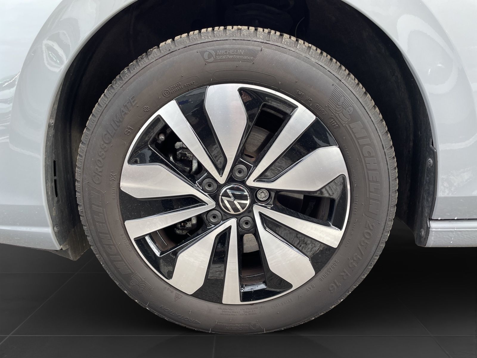 Volkswagen Golf - Bild 7