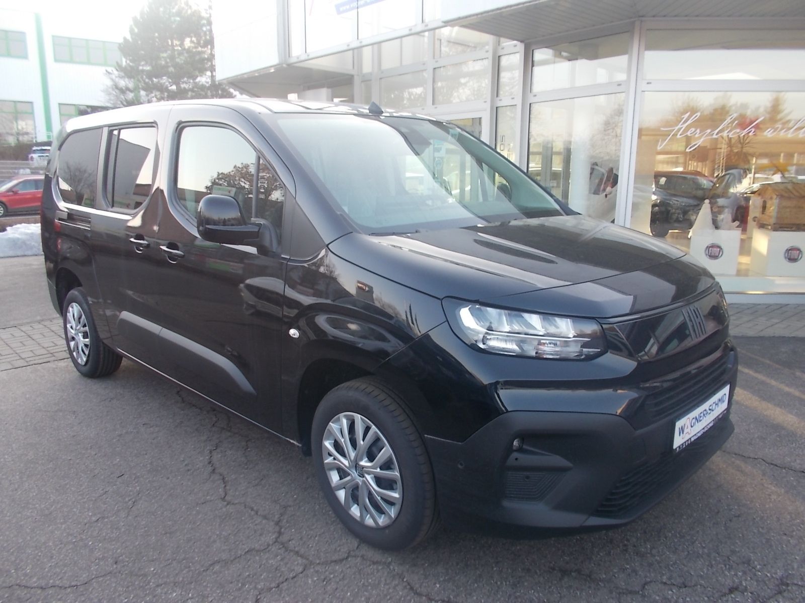 Fahrzeugabbildung Fiat Doblo 1.5 BlueHDi L2 Kombi