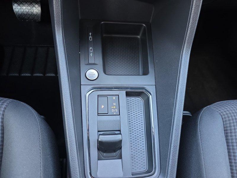 Volkswagen Caddy Maxi 1,5TSI DSG aAHK/7-Sitzer/Kamera/ACC/S