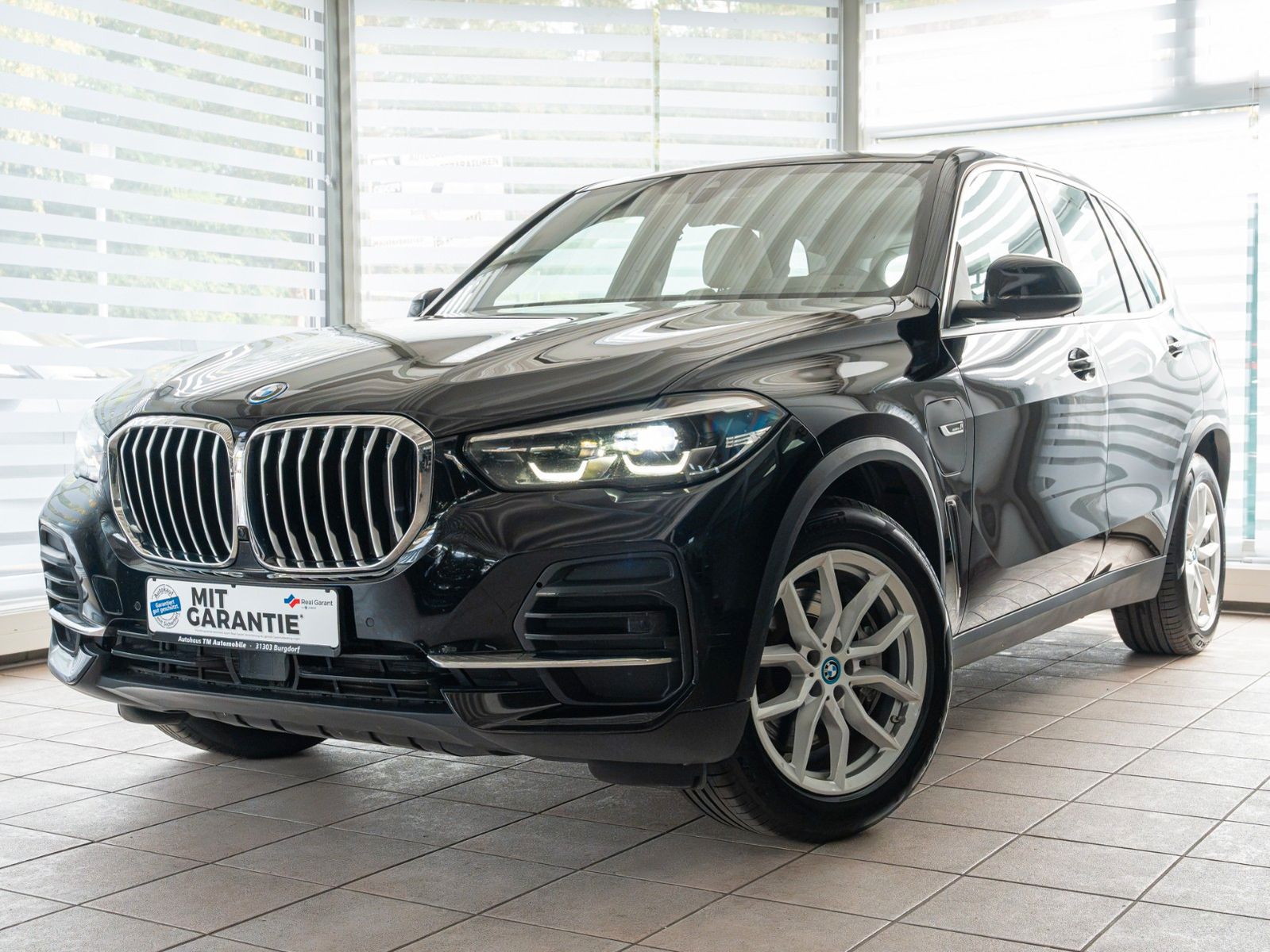 BMW X5 xD45e HeadUp DA KomfZug 2xLuftfed. SportS.