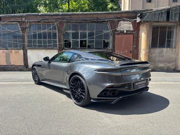 2023 Aston Martin DBS — фото 4