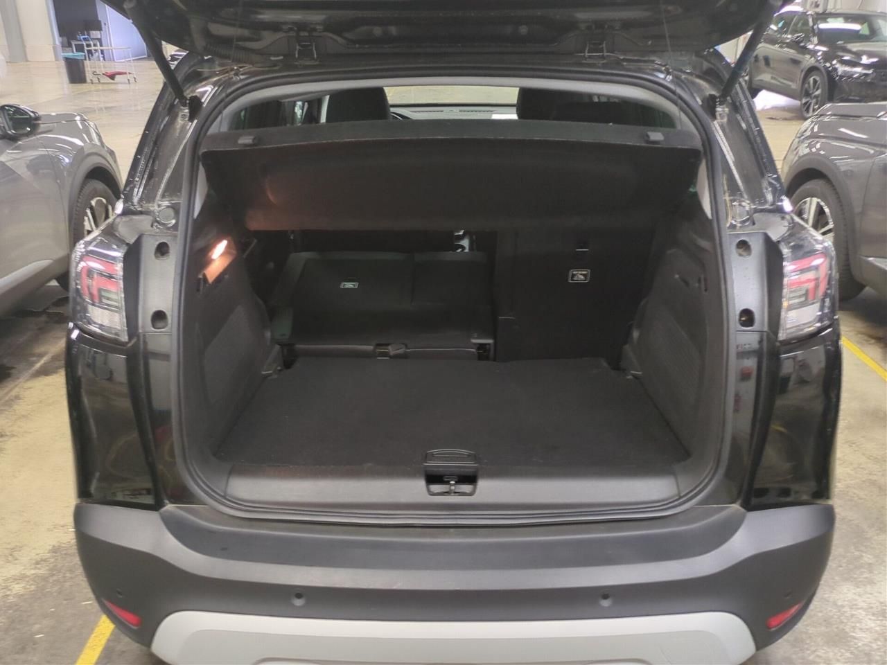 Fahrzeugabbildung Opel Crossland 1.2 Turbo Ultimate Paket