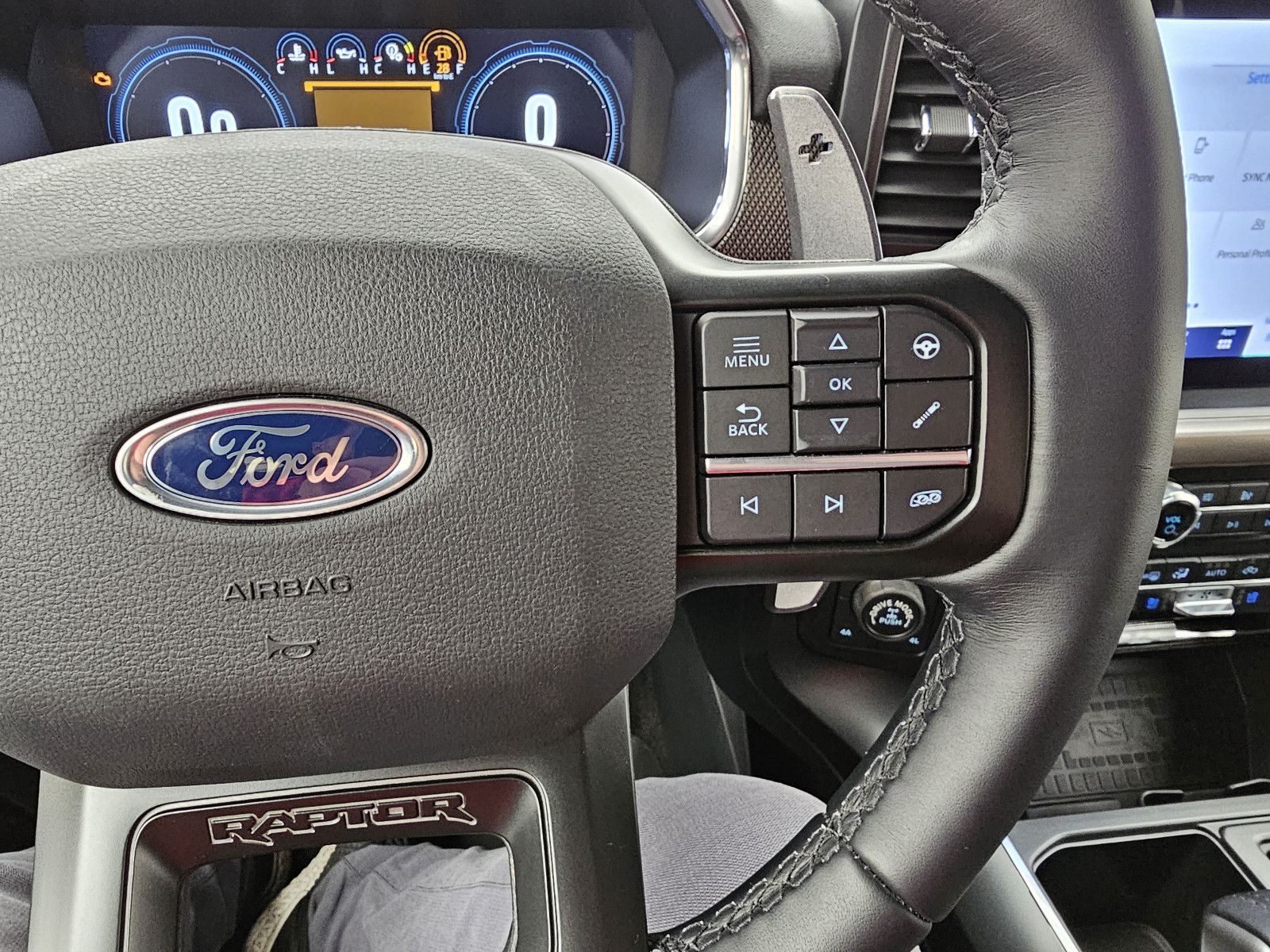 Fahrzeugabbildung Ford F 150 Raptor T1 Price: 67.000 EUR, Stock !