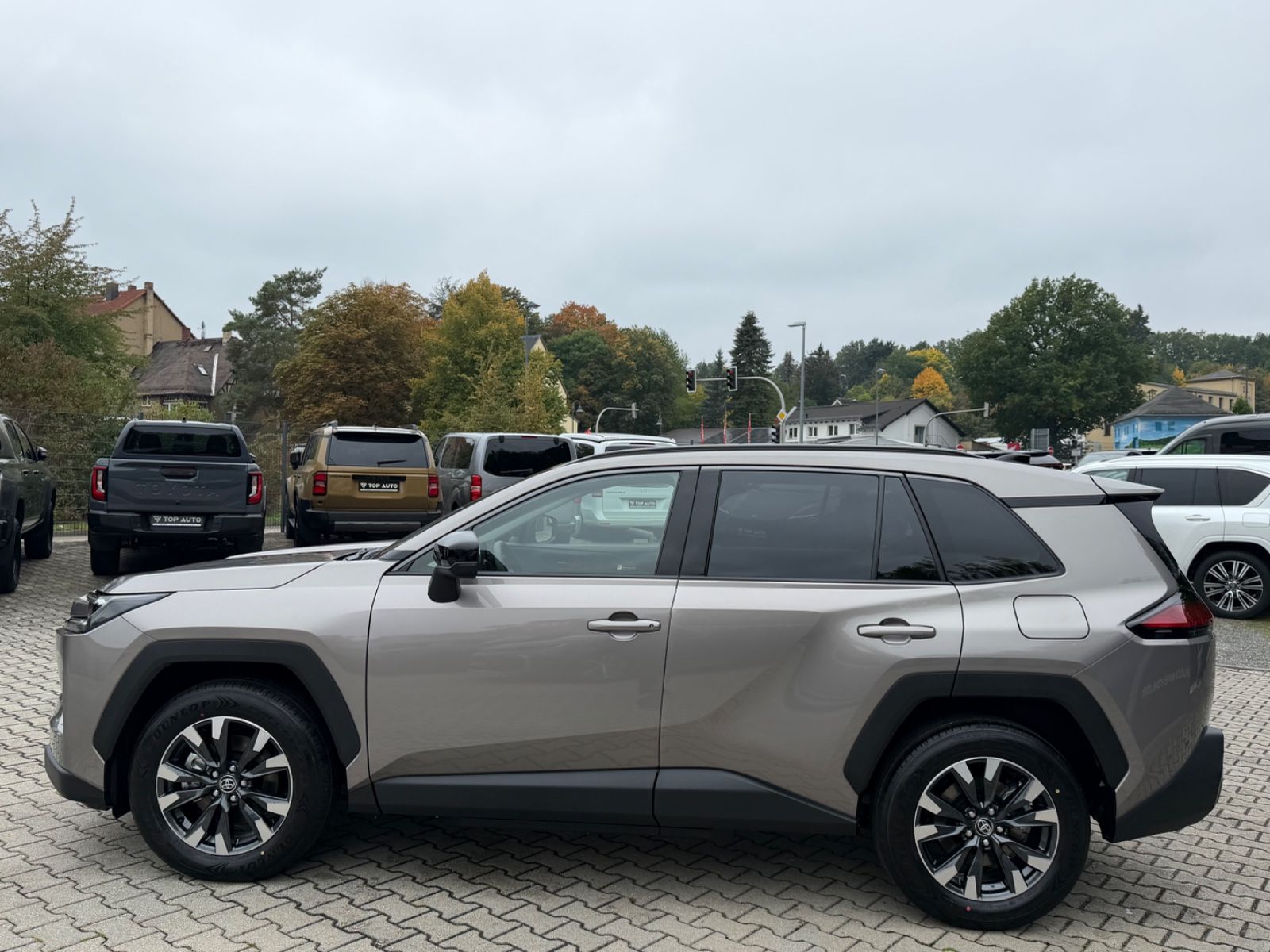 Toyota RAV 4 Plug in Teamplayer.LED..ACC.Kam.AWD.MY27 imagem 3