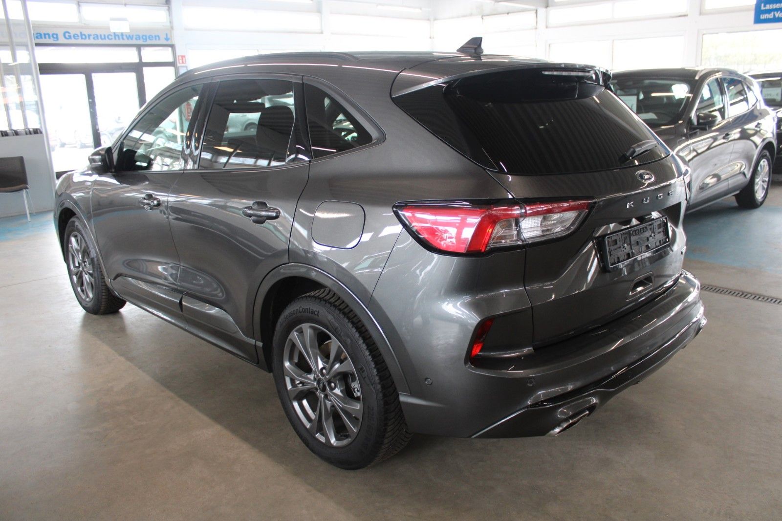 Fahrzeugabbildung Ford Kuga ST-Line X LED AHK ACC HUD 2xCAM WinterPaket