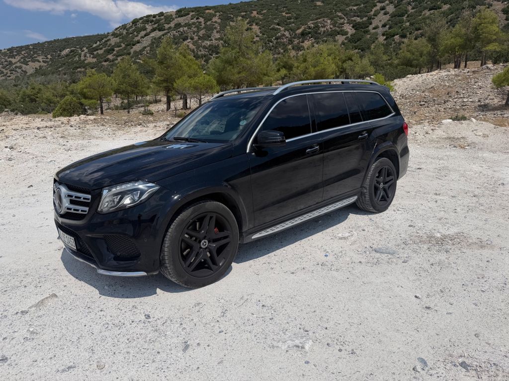 Image of Mercedes-Benz GLS 500