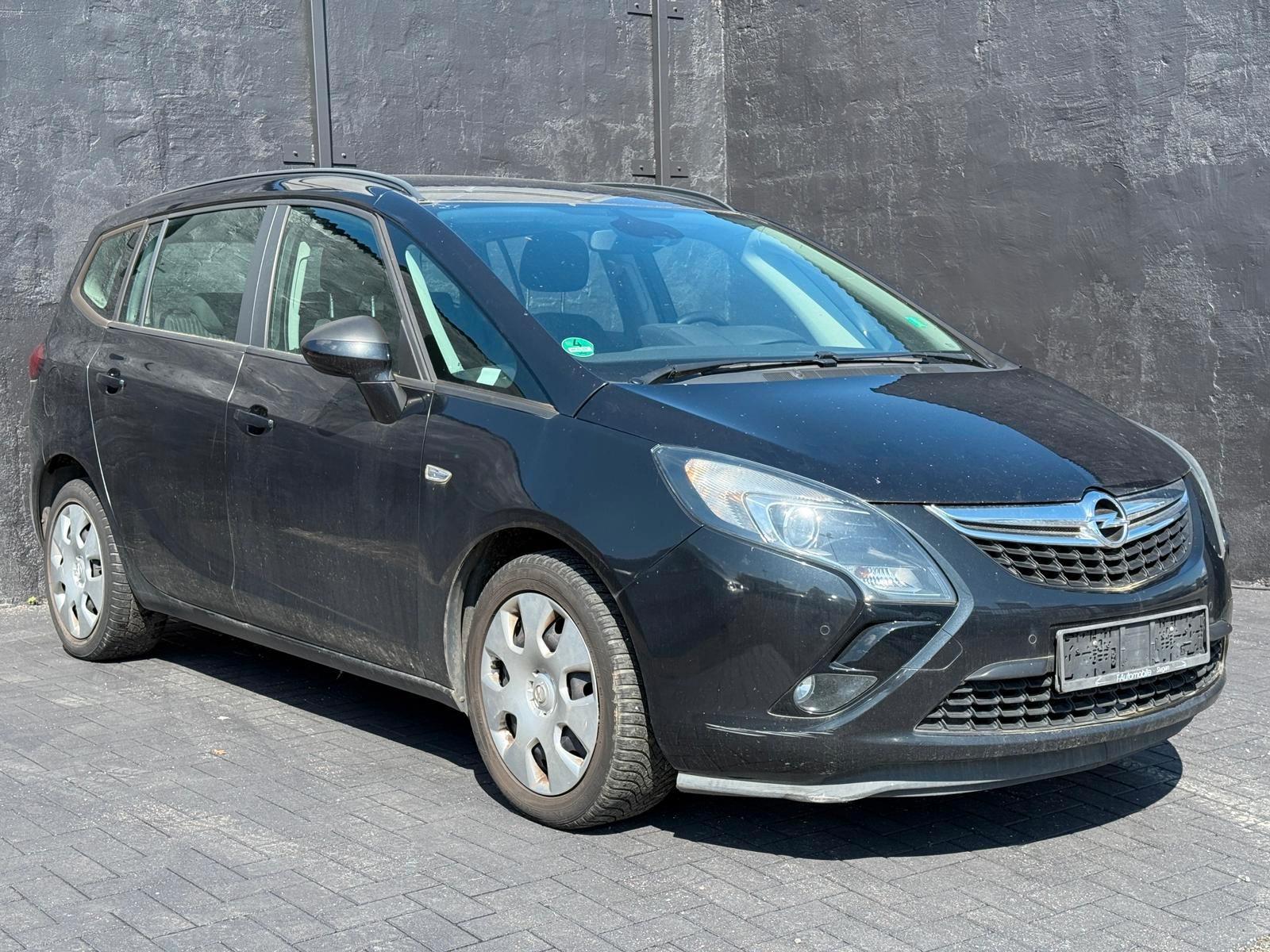 Opel Zafira C Tourer Edition*7SITZER*NAVI*
