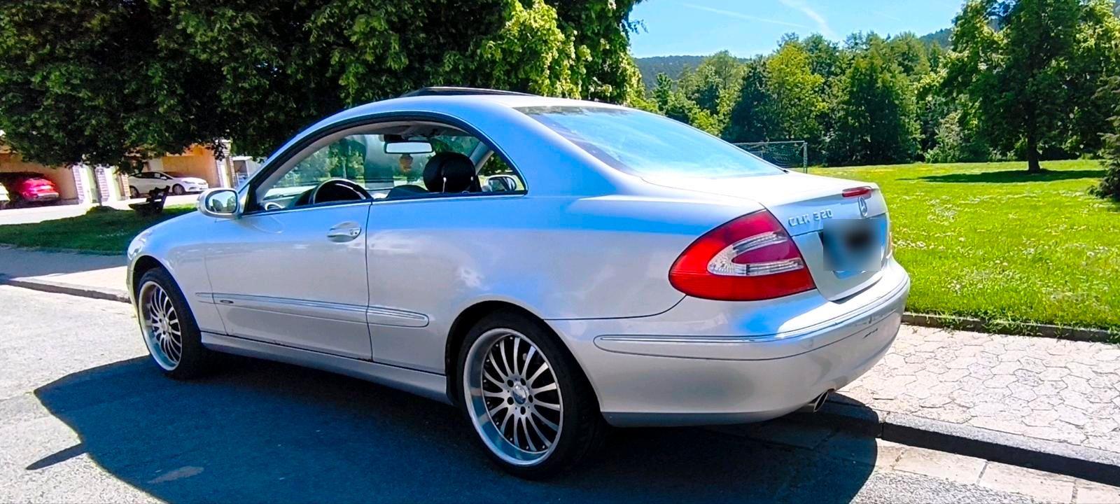 Mercedes-Benz CLK 320