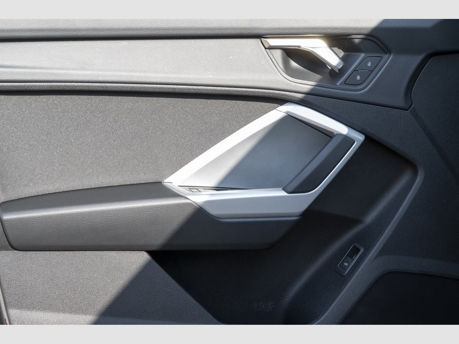 Audi Q3 - Bild 16