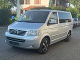 Volkswagen T5  Multivan 4Motion 2*Schiebe tür ahk klima nav - VW T5 Transporter Gebrauchtwagen in München