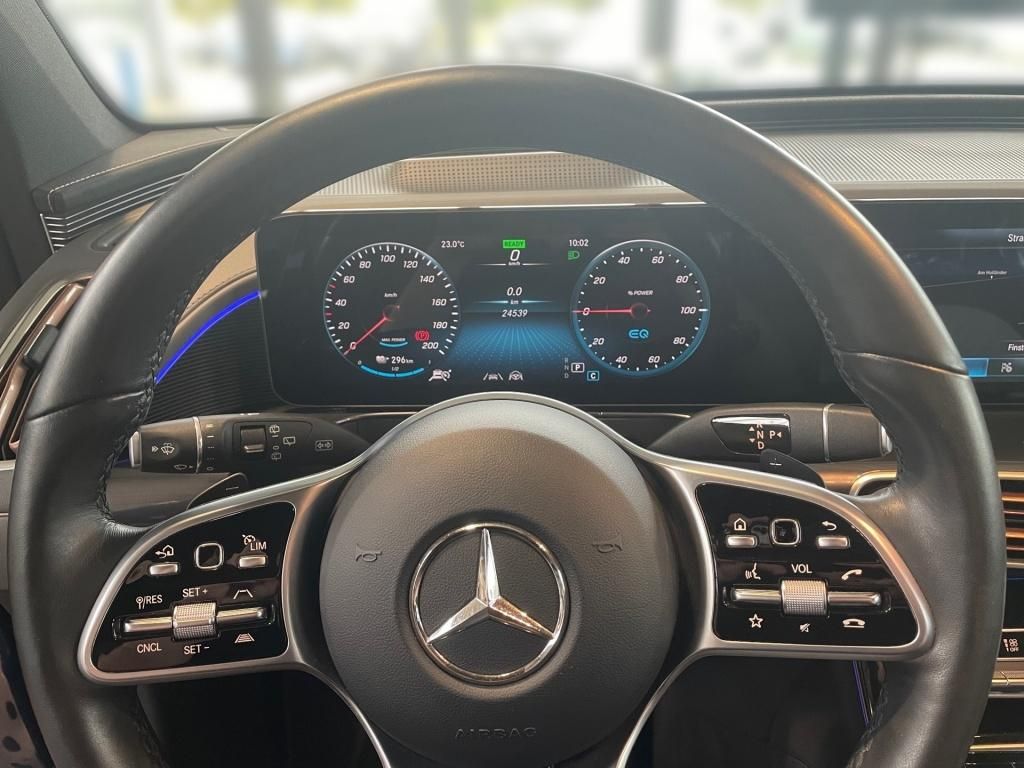 Fahrzeugabbildung Mercedes-Benz EQC 400 4M AMG AHK ACC Sitzklima SHD HUD Sport